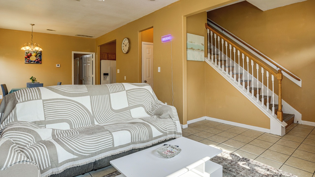 Photo of Livingroom in Northeast Houston