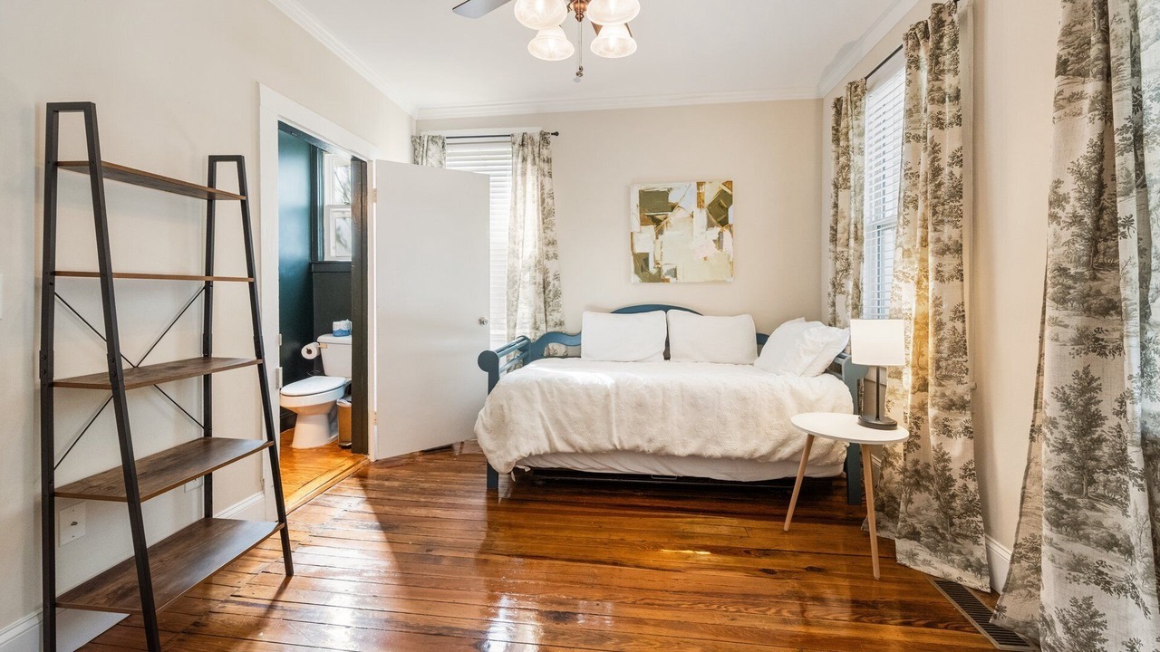 Photo of Bedroom in Georgetown