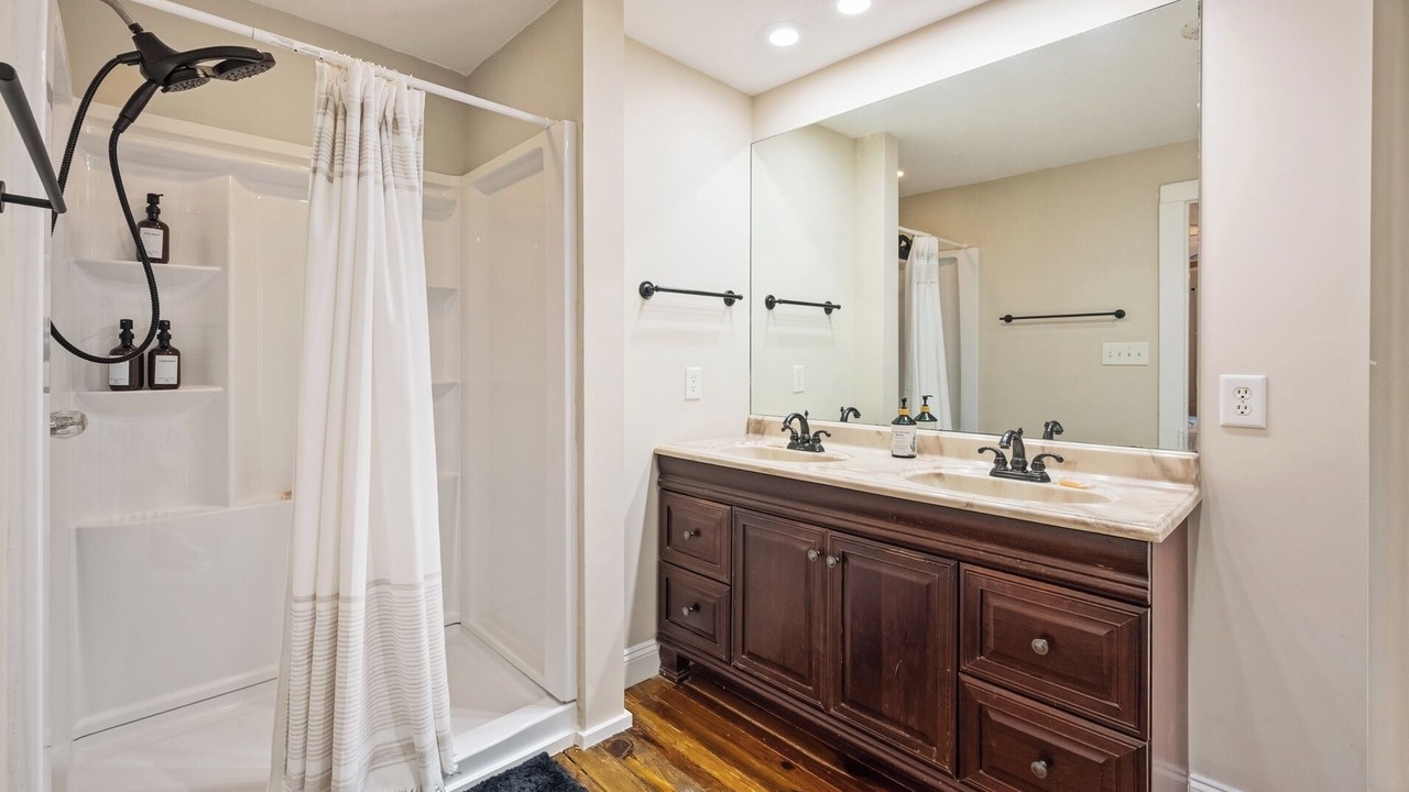 Photo of Bathroom in Georgetown