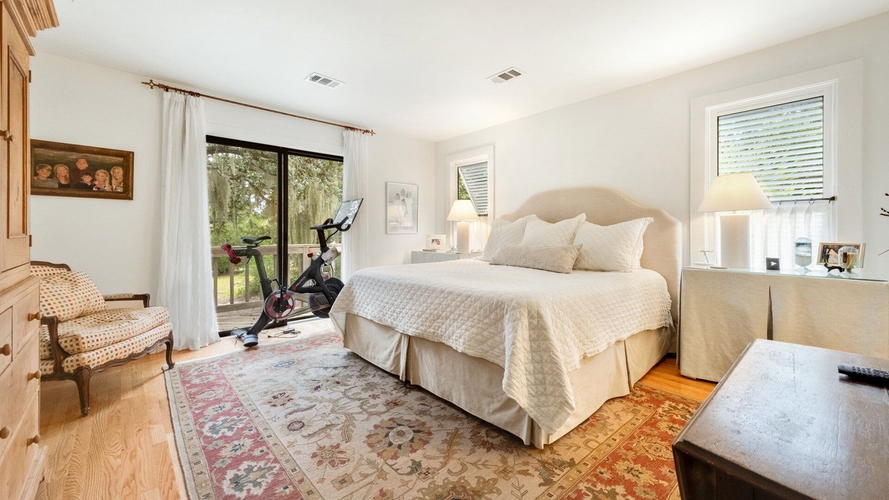 Photo of Bedroom in Debordieu Colony