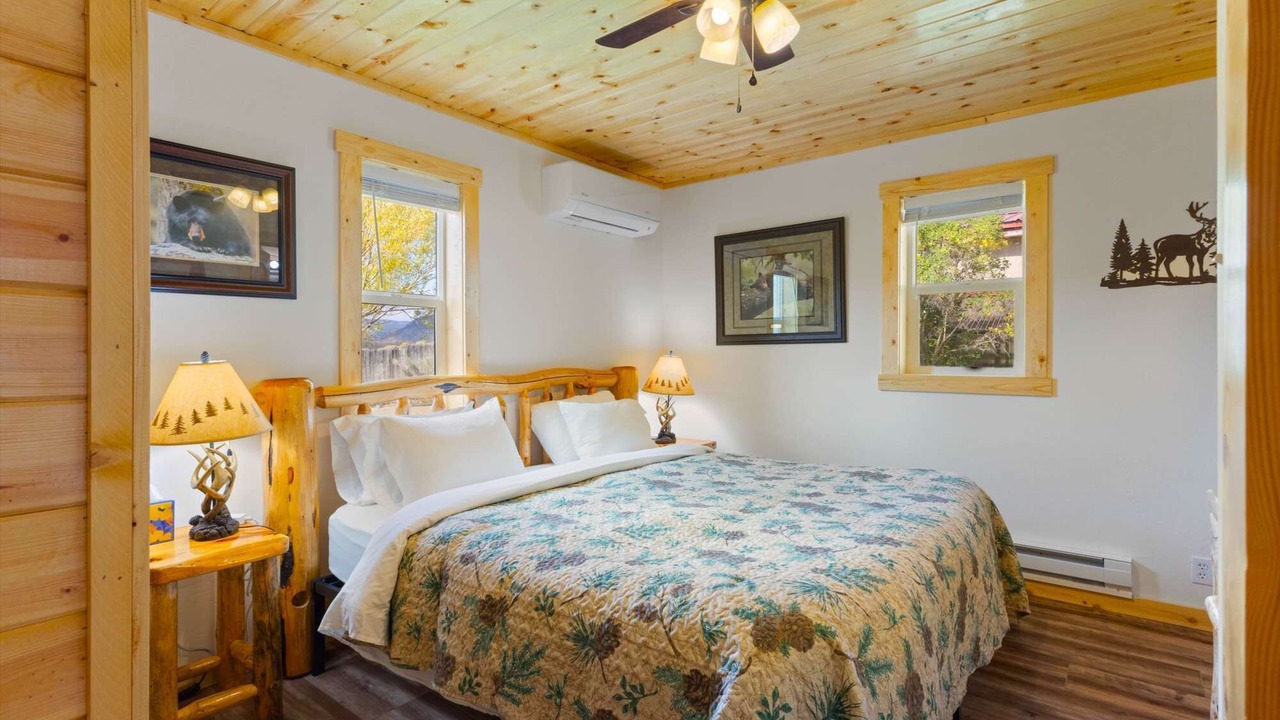 Photo of Bedroom in Gardiner