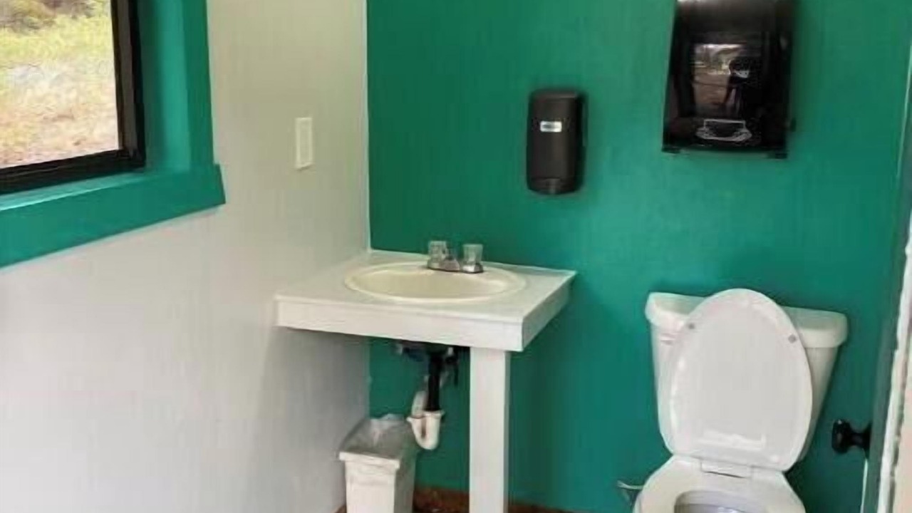 Photo of Bathroom in Shoup