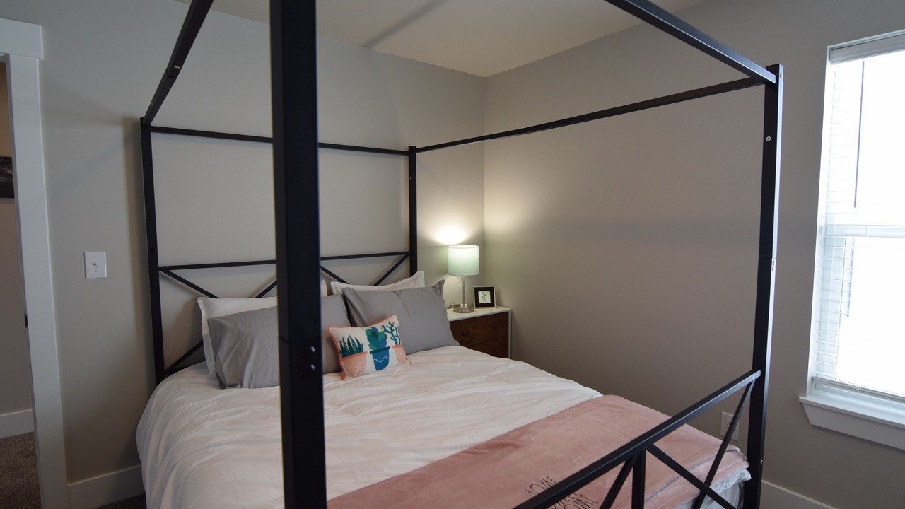 Photo of Bedroom in Ammon