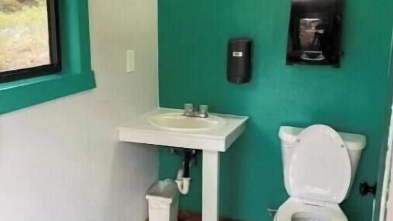 Photo of Bathroom in Shoup