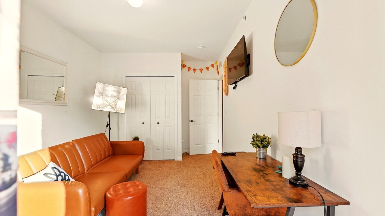 Photo of Livingroom in Midtown