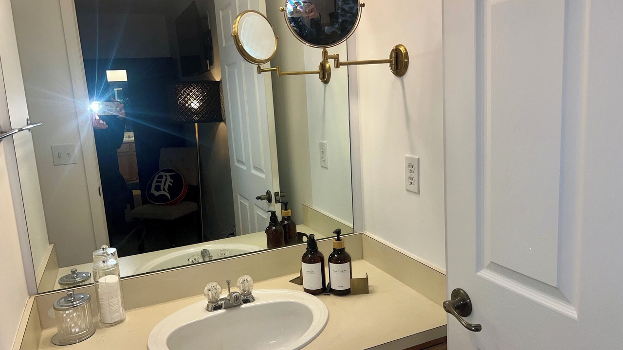 Photo of Bathroom in Midtown