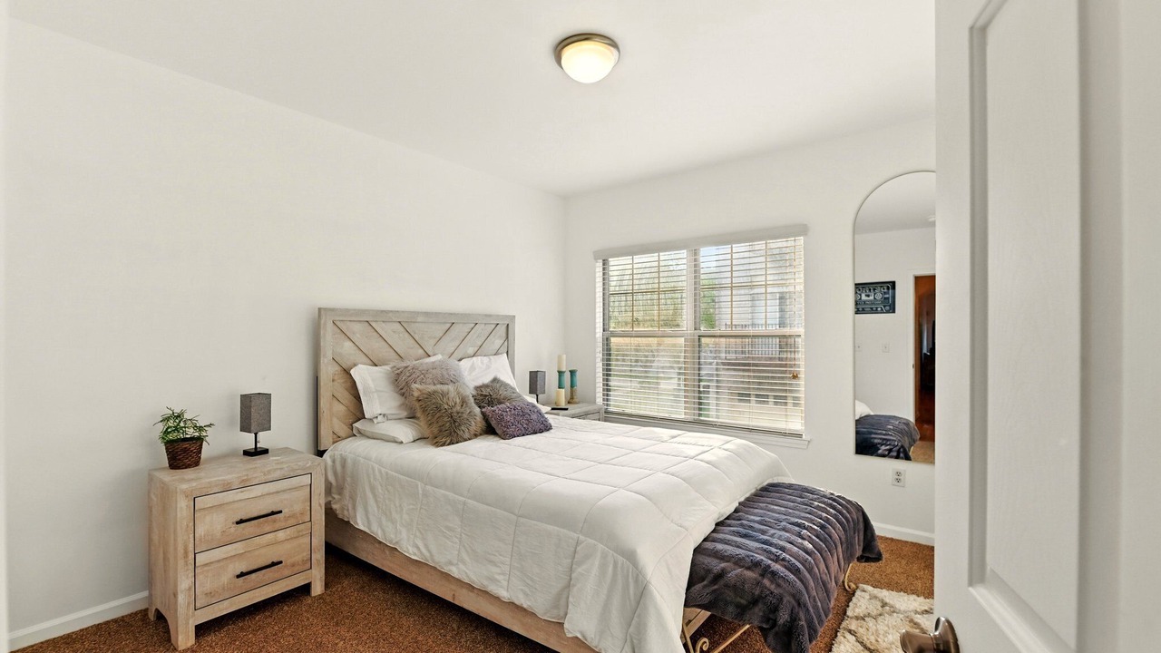 Photo of Bedroom in Midtown