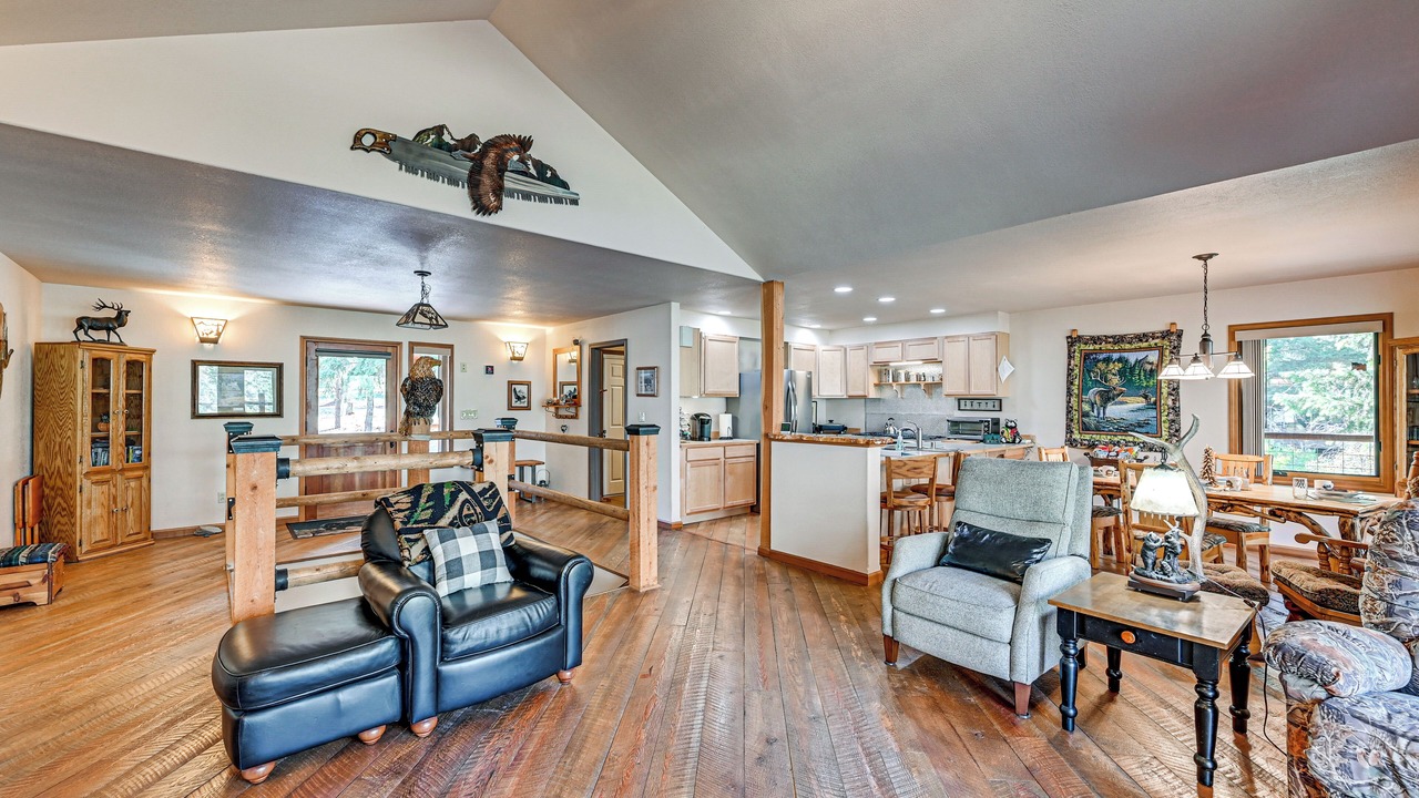 Photo of Livingroom in Superior