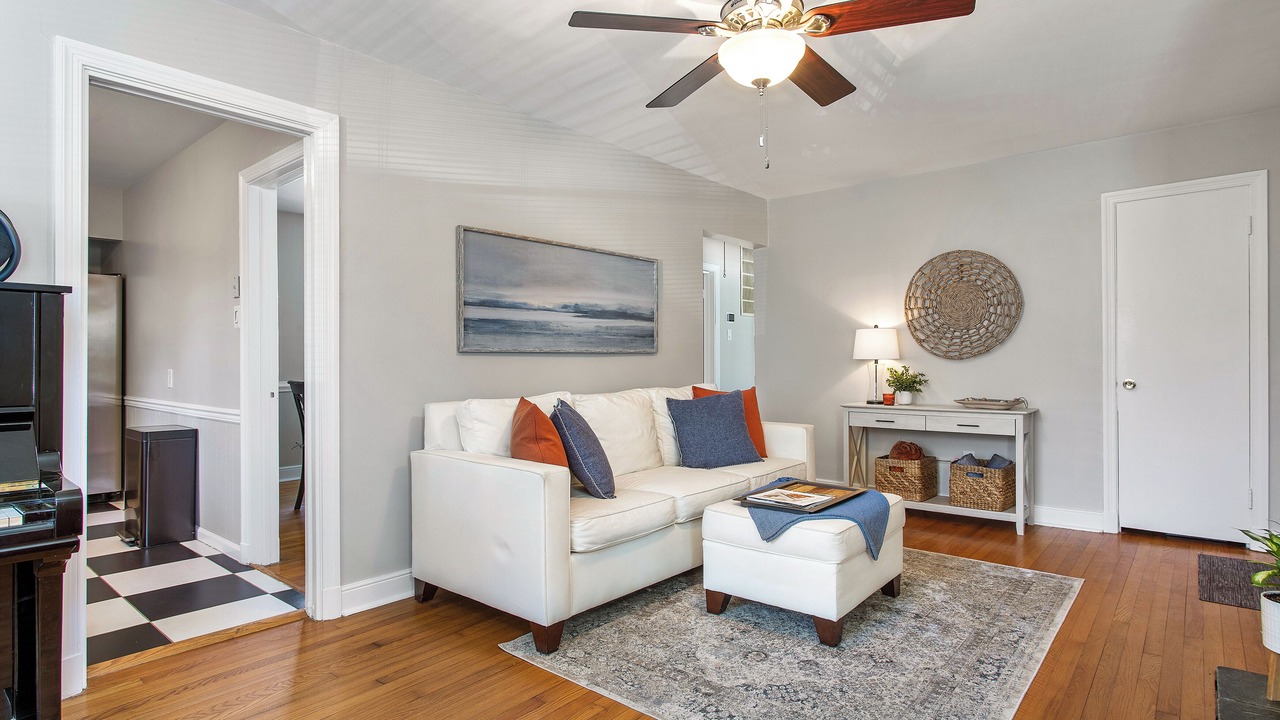 Photo of Livingroom in Tuckahoe