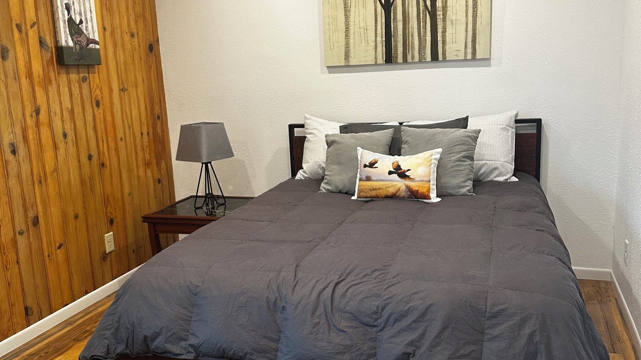Photo of Bedroom in Eureka