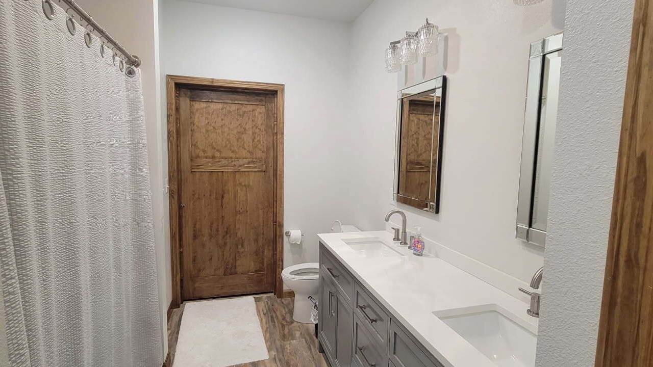 Photo of Bathroom in Mahto