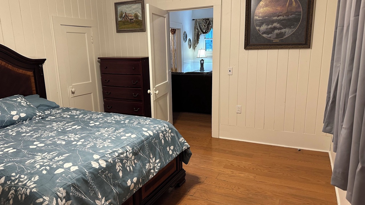 Photo of Bedroom in Brookhaven