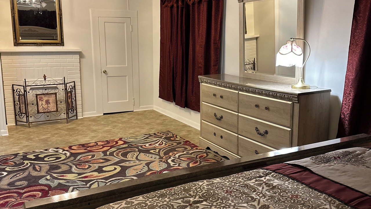 Photo of Bedroom in Brookhaven