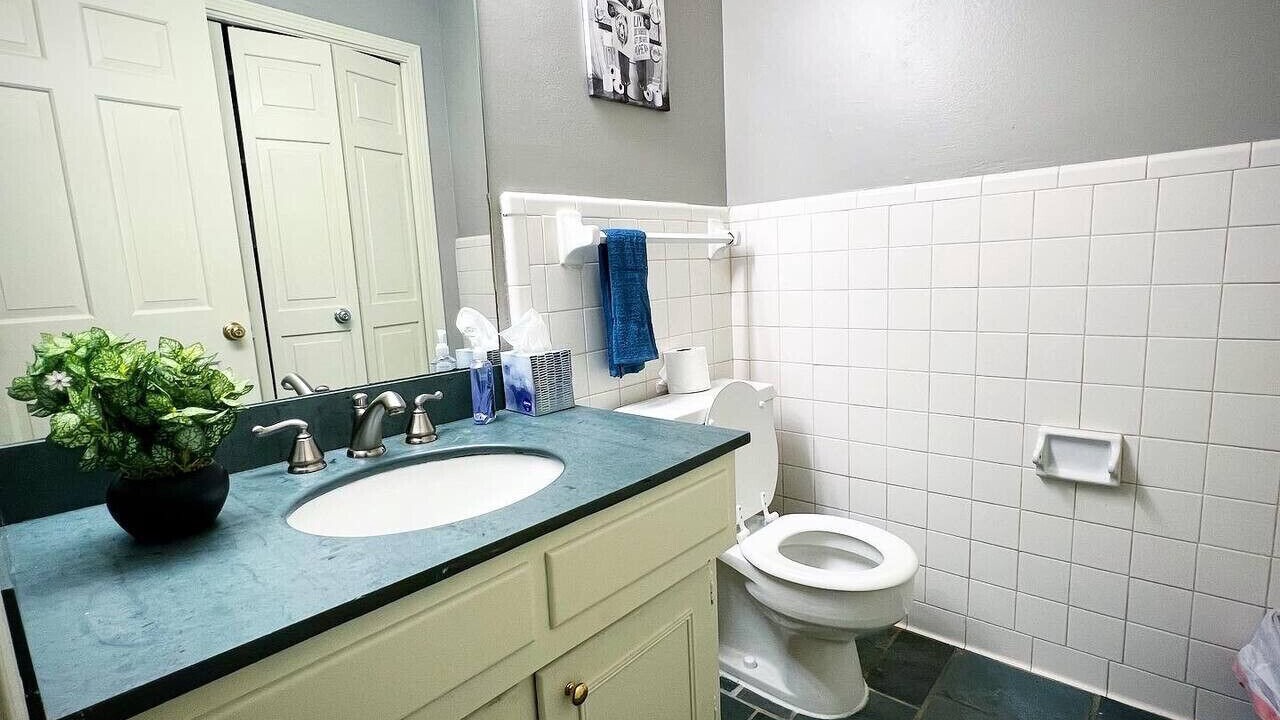 Photo of Bathroom in East Memphis