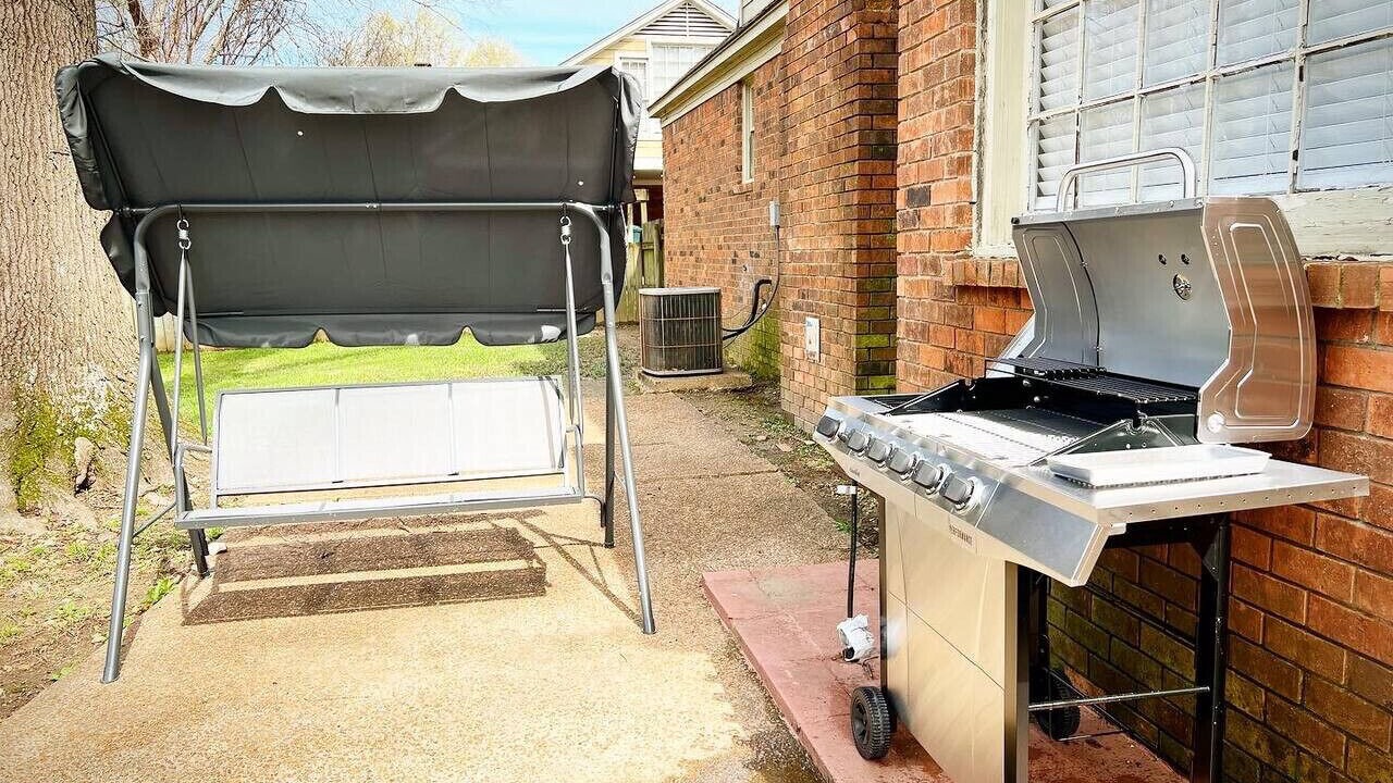 Photo of Patio Balcony in East Memphis