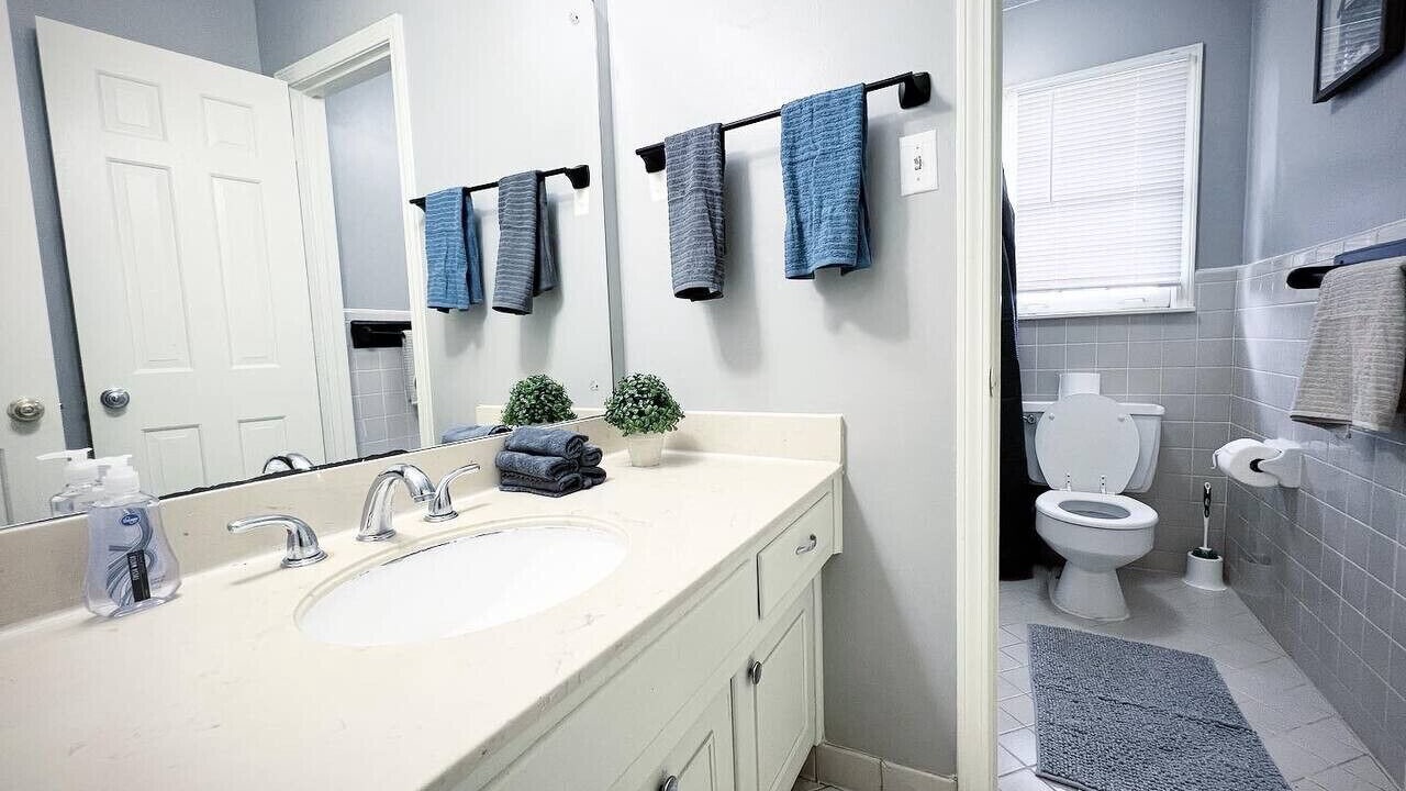 Photo of Bathroom in East Memphis