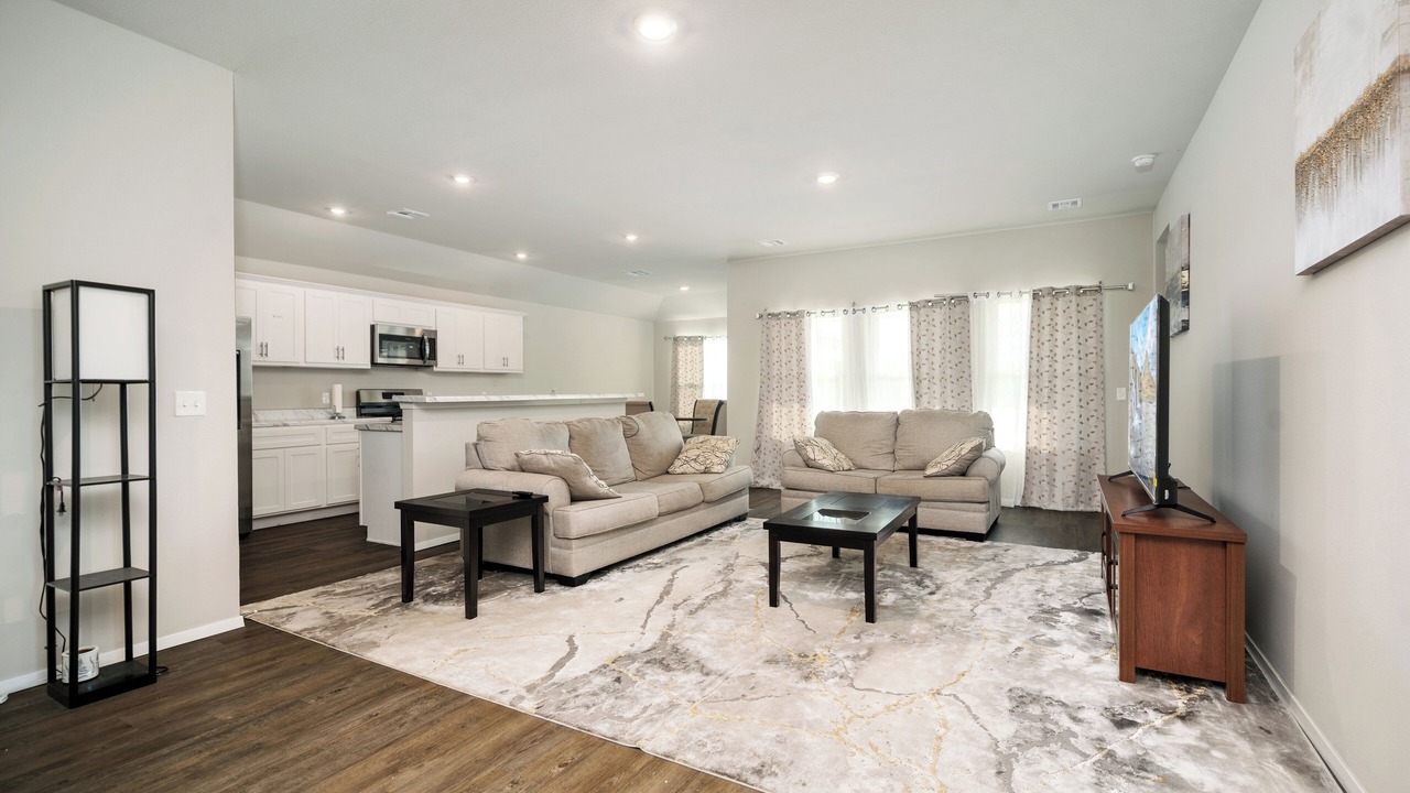 Photo of Livingroom in Broken Arrow
