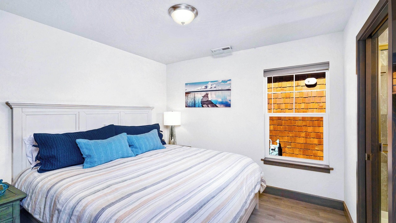 Photo of Bedroom in Dover Bay