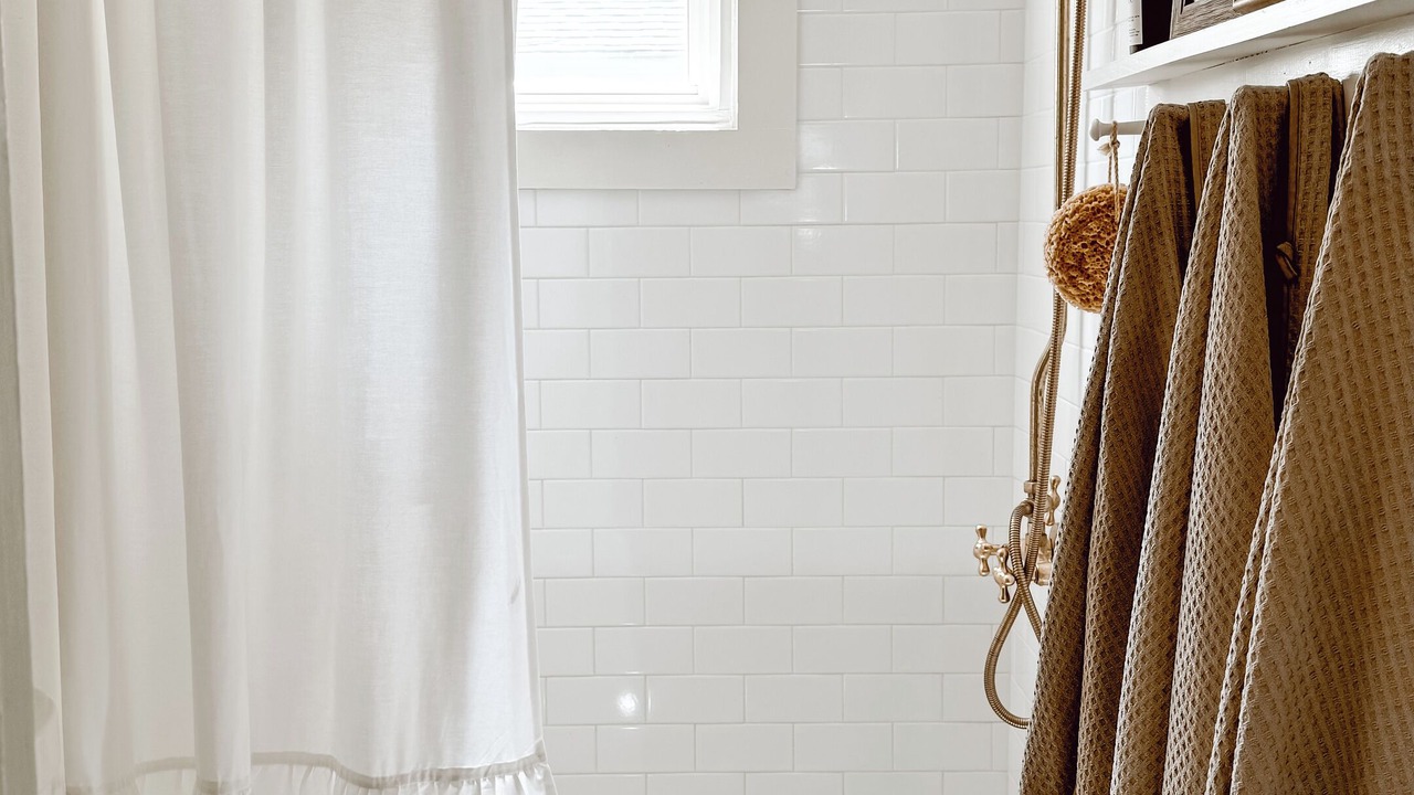 Photo of Bathroom in Greenleaf