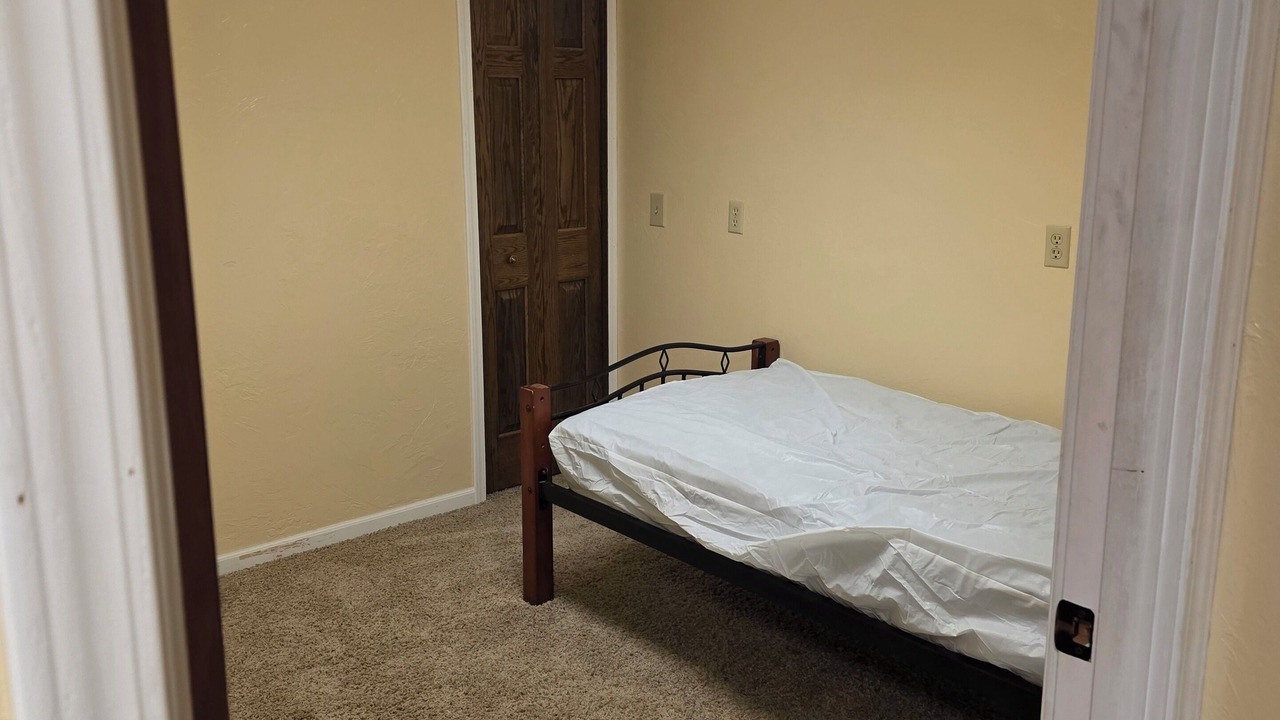 Photo of Bedroom in Circle