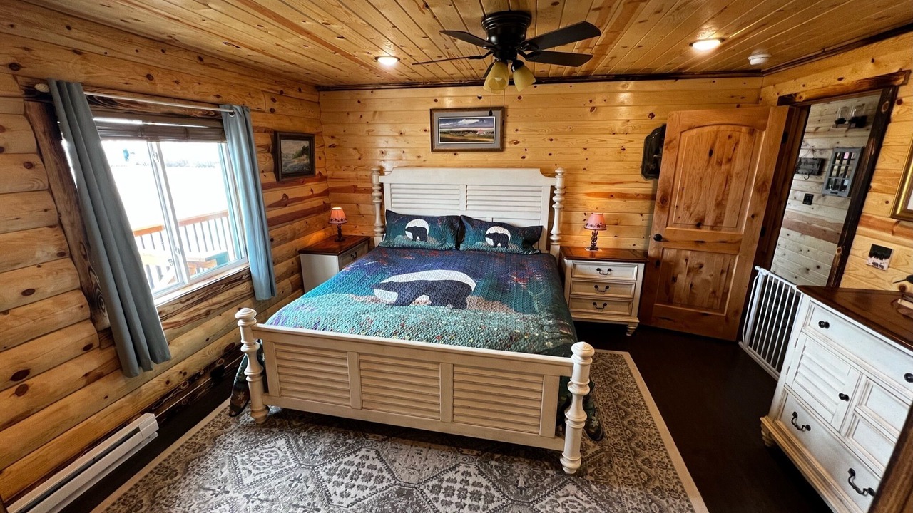 Photo of Bedroom in Whitehall