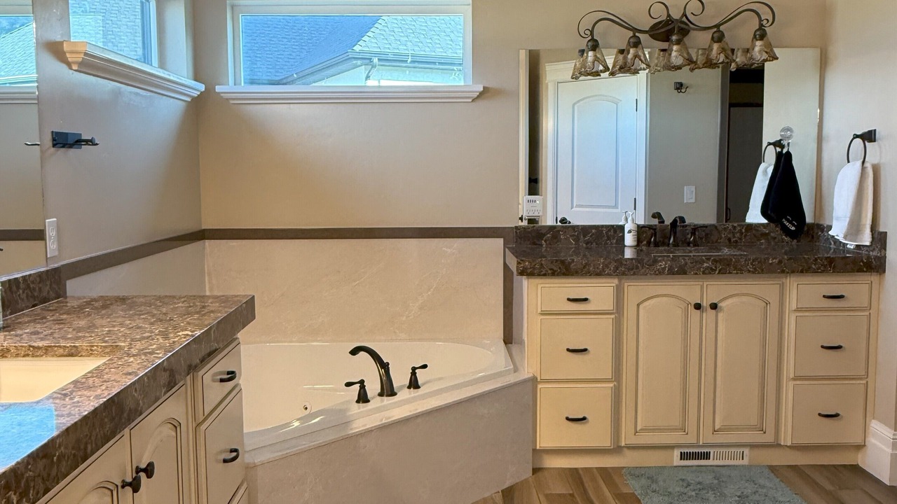 Photo of Bathroom in Nephi