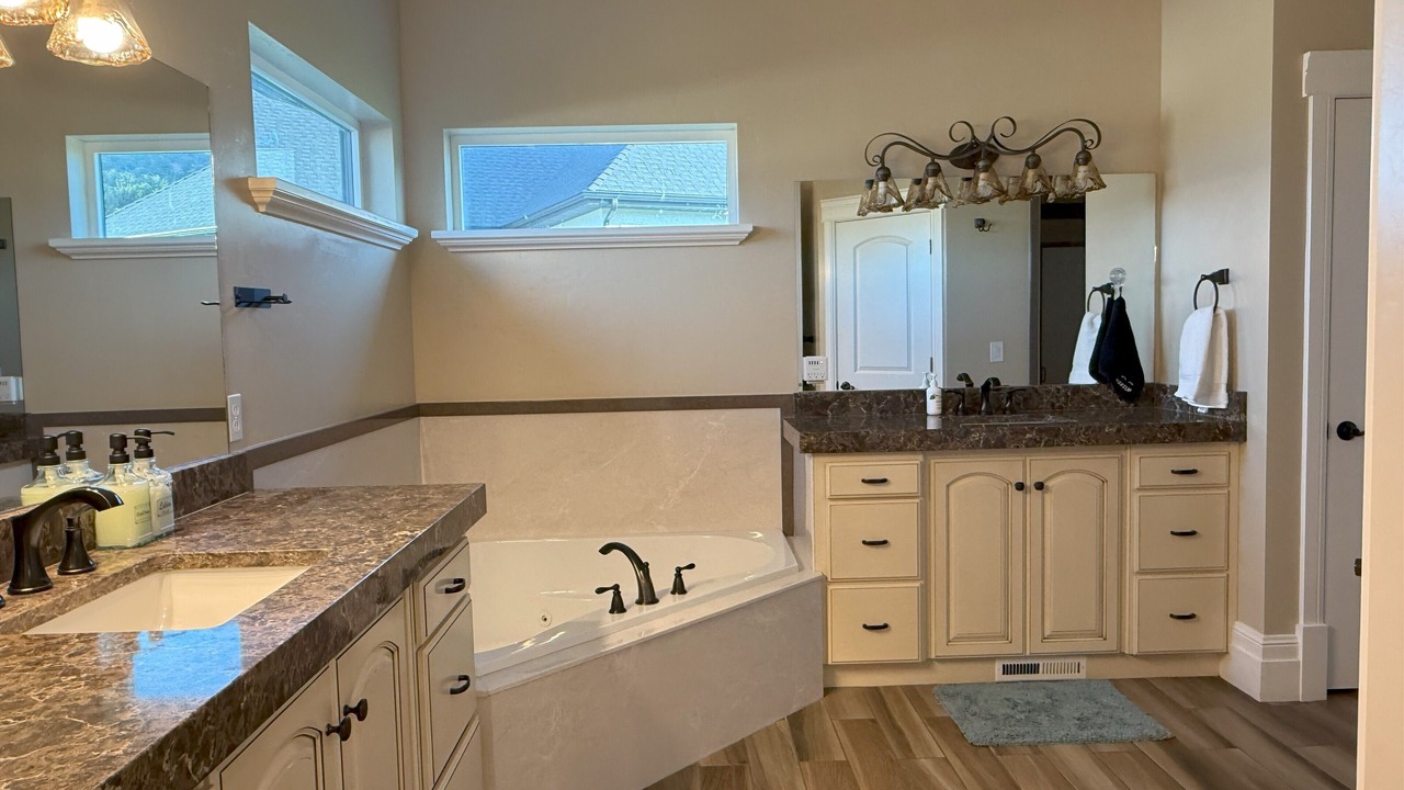 Photo of Bathroom in Nephi