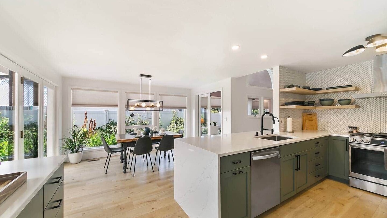 Photo of Kitchen in Depot Bench