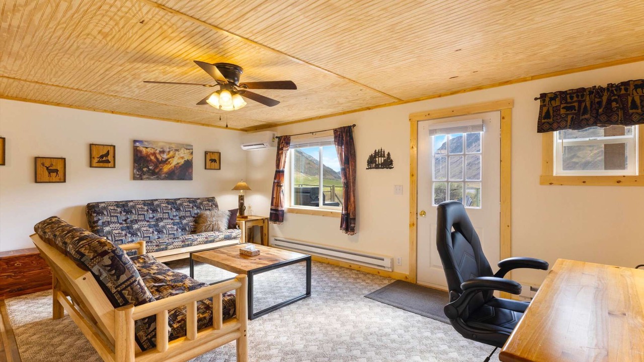 Photo of Livingroom in Gardiner
