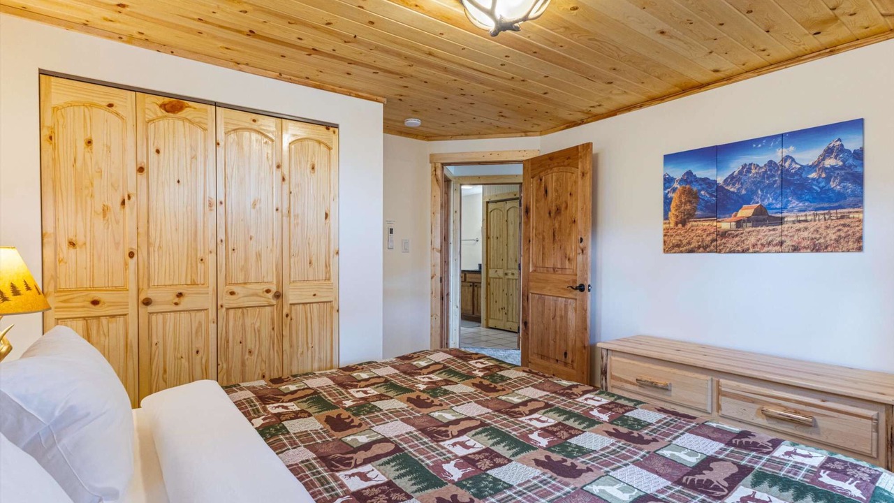 Photo of Bedroom in Gardiner