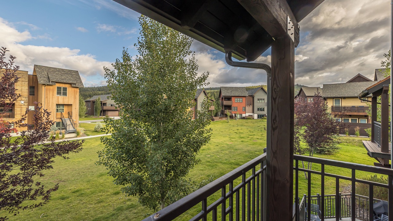 Photo of Patio Balcony in Big Sky