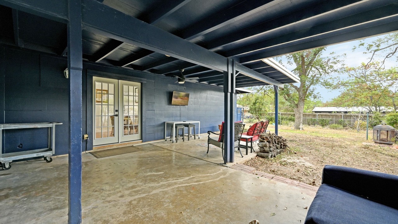 Photo of Patio Balcony in East Congress