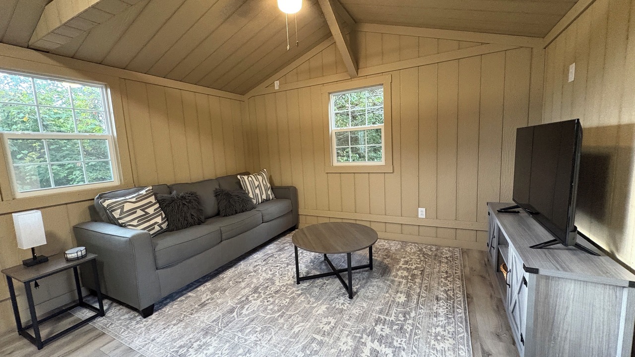 Photo of Livingroom in Kilbourne