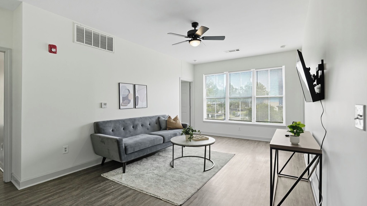 Photo of Livingroom in University District