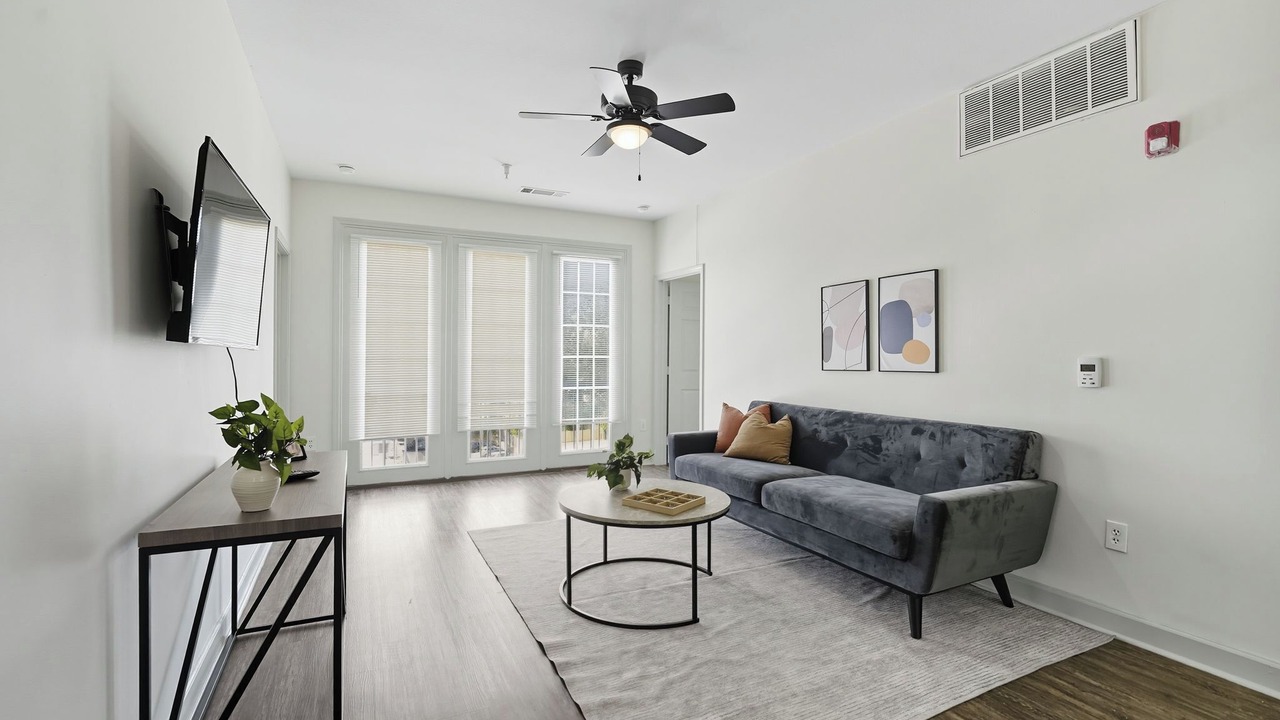 Photo of Livingroom in University District