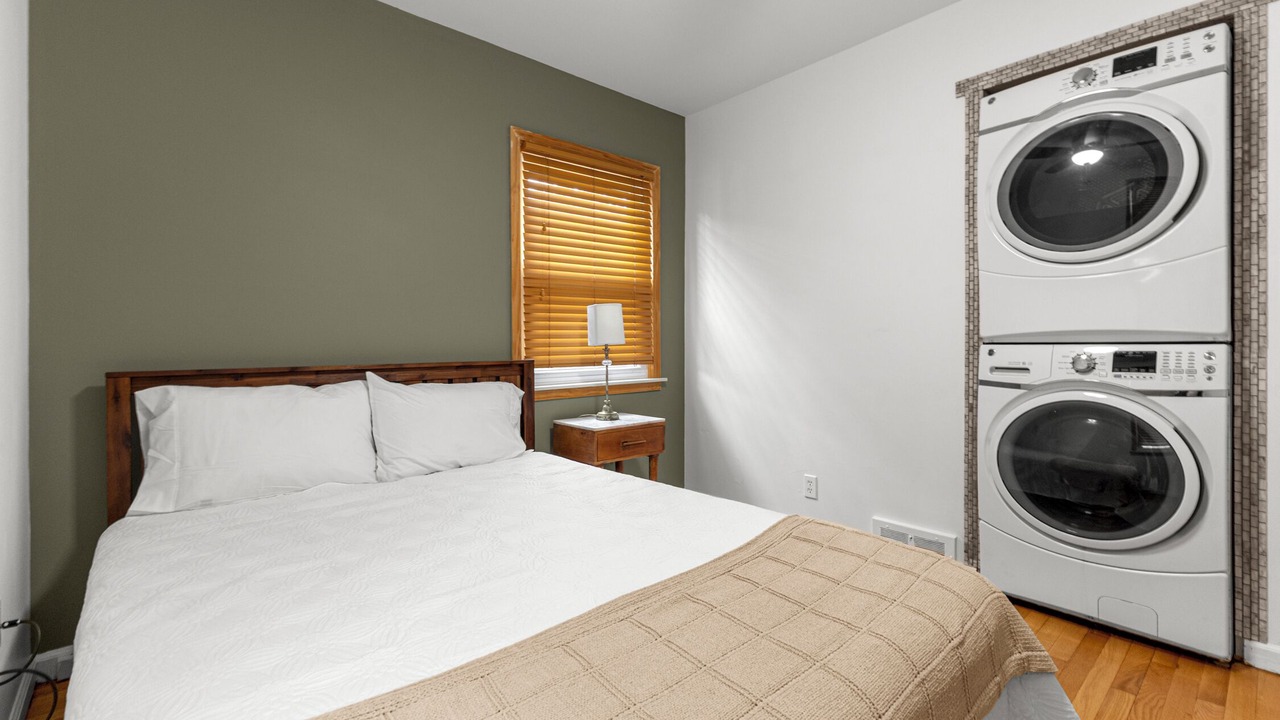 Photo of Bedroom in Royal Oak