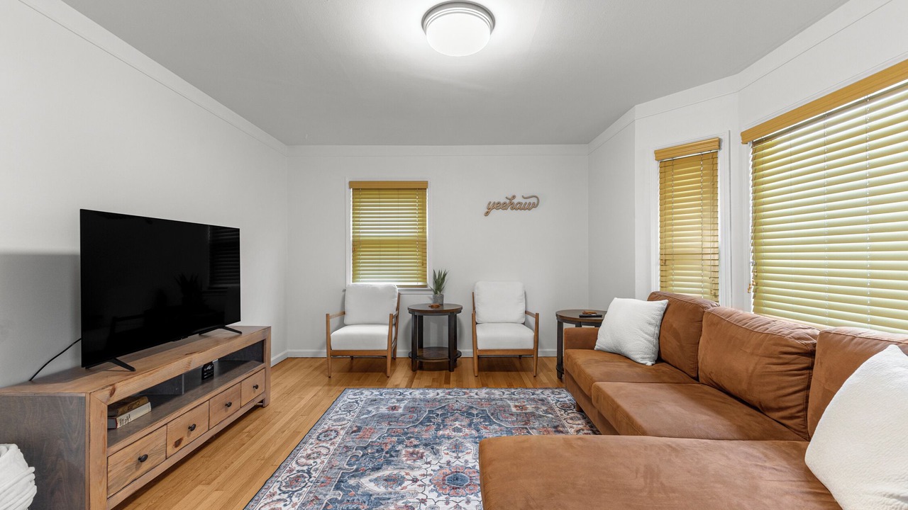 Photo of Livingroom in Royal Oak