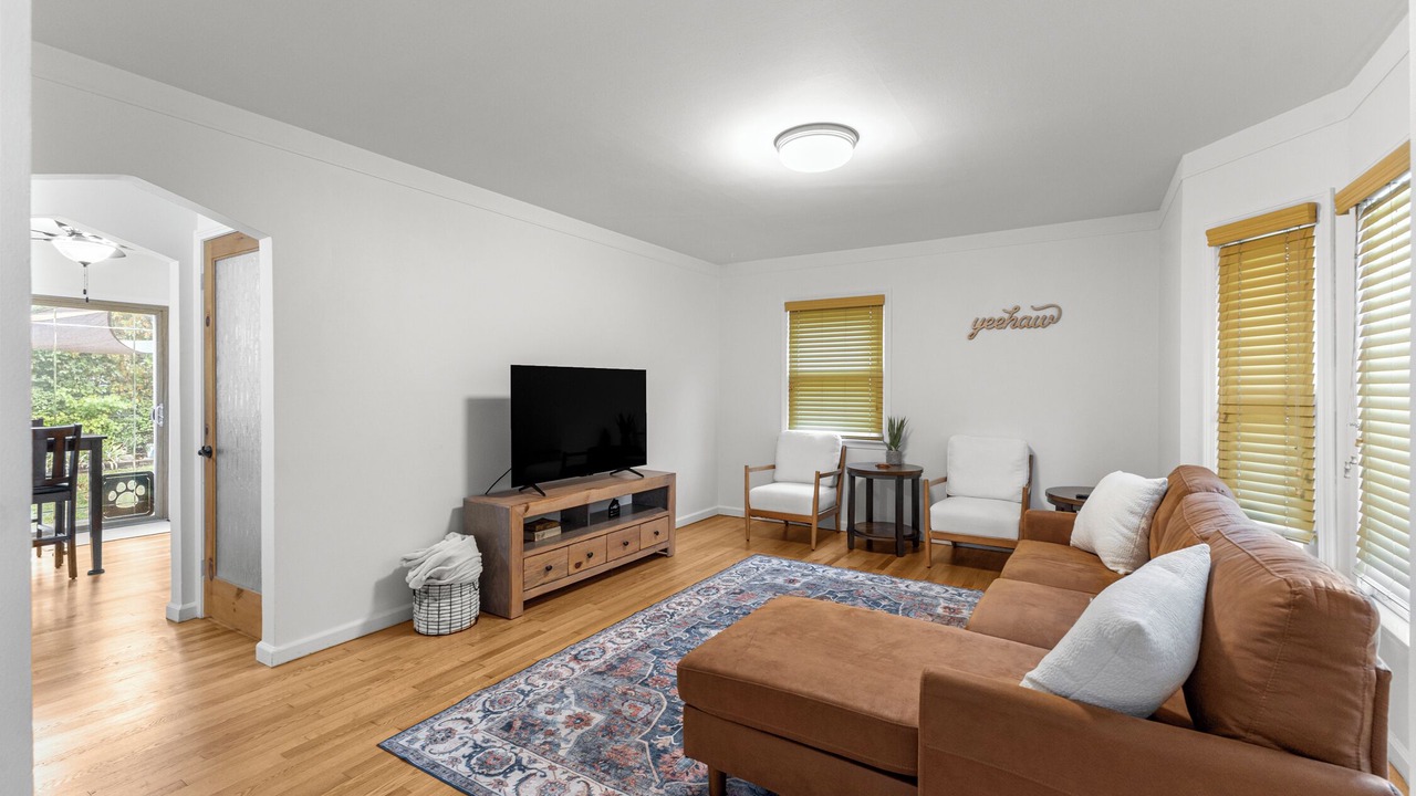 Photo of Livingroom in Royal Oak
