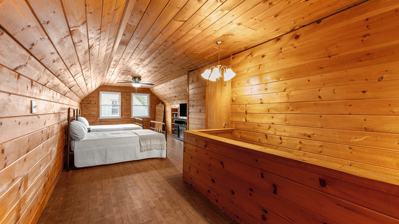 Photo of Bedroom in Royal Oak