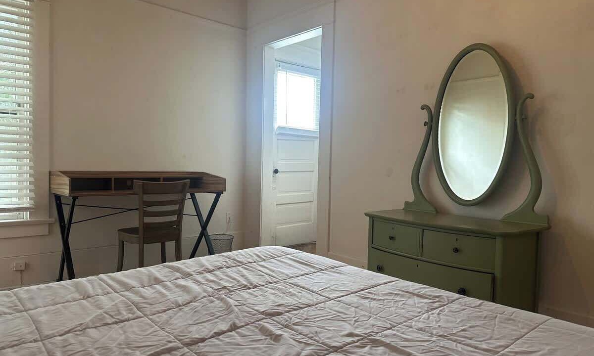 Photo of Bedroom in Golden Hill