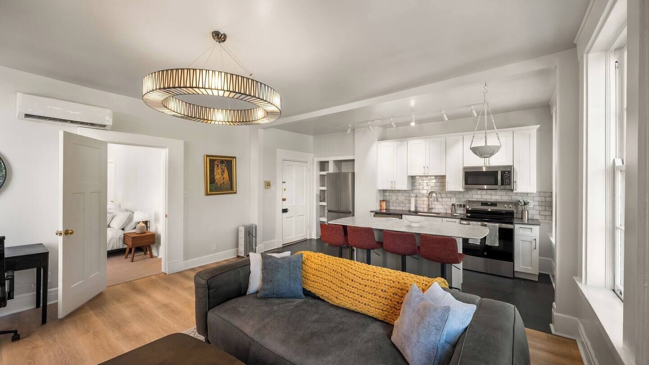 Photo of Livingroom in Pendleton