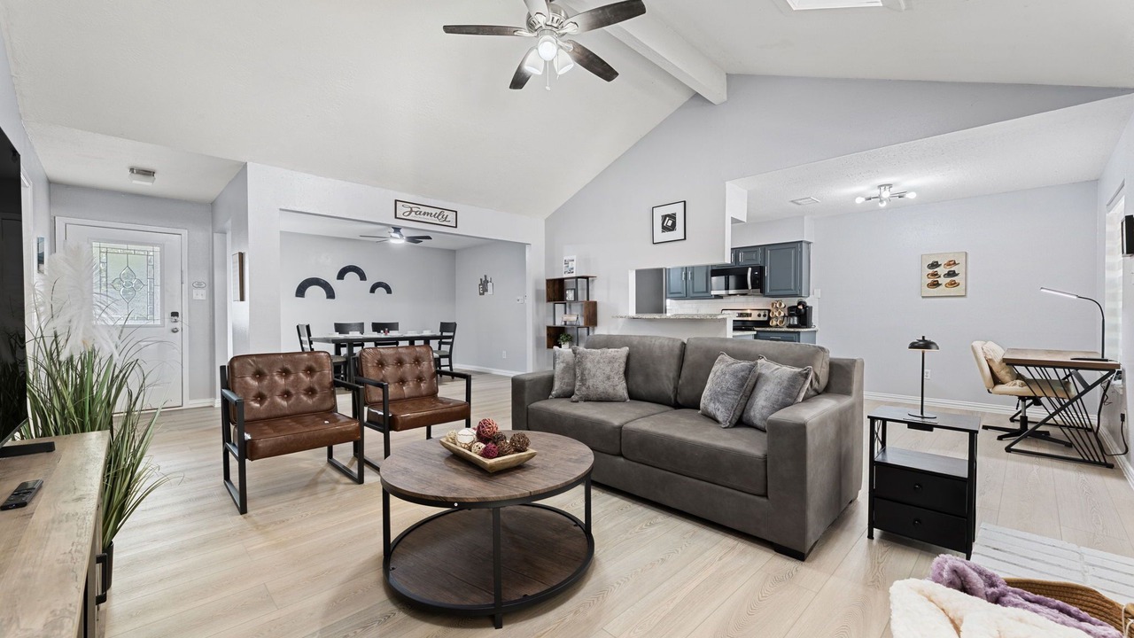 Photo of Livingroom in Atascocita