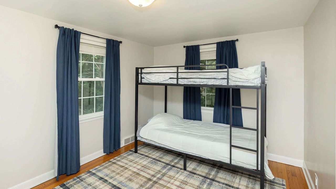 Photo of Bedroom in Ames