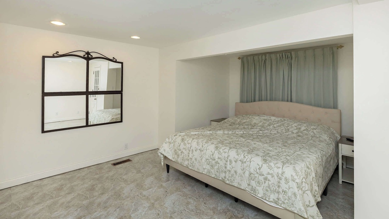 Photo of Bedroom in Ames