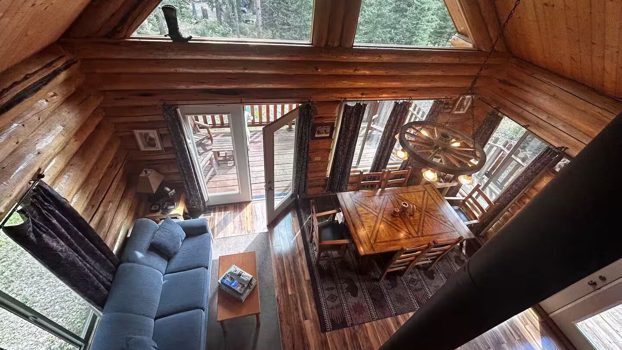 Photo of Livingroom in Cooke City-Silver Gate