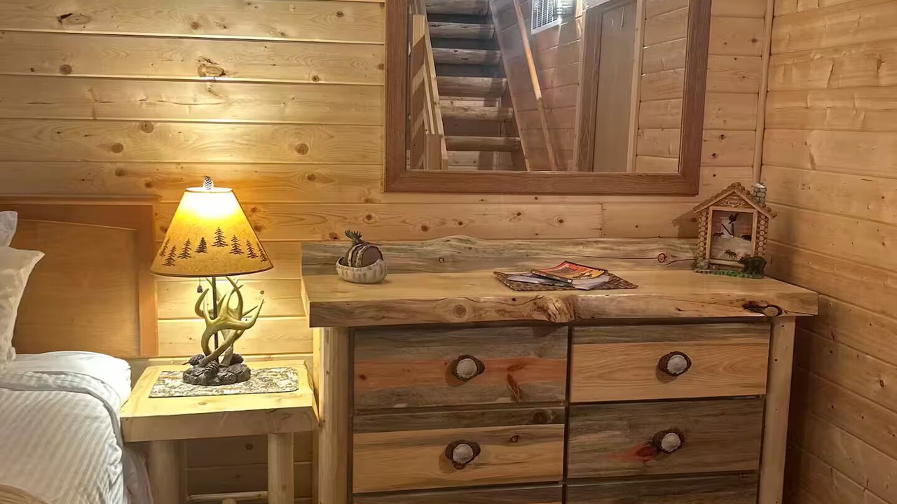Photo of Bedroom in Cooke City-Silver Gate
