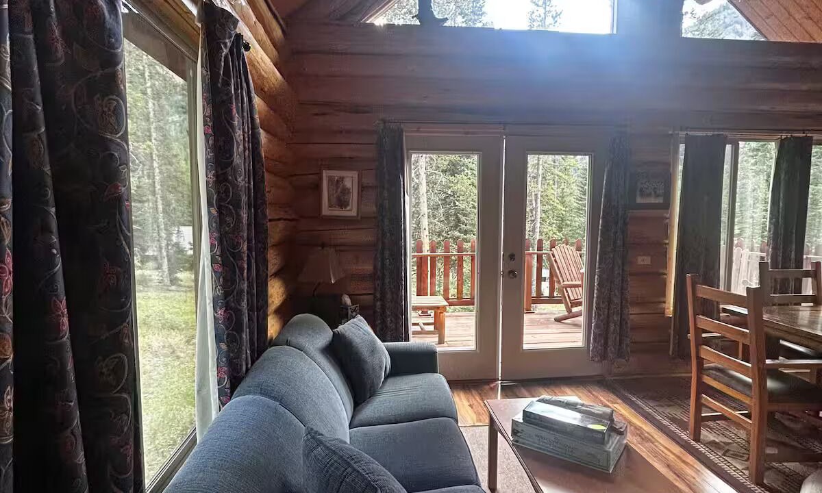 Photo of Livingroom in Cooke City-Silver Gate