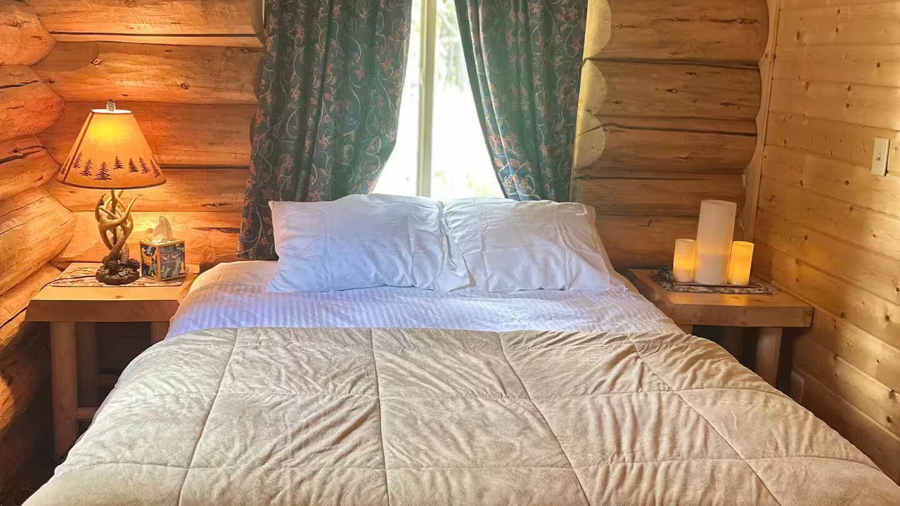 Photo of Bedroom in Cooke City-Silver Gate