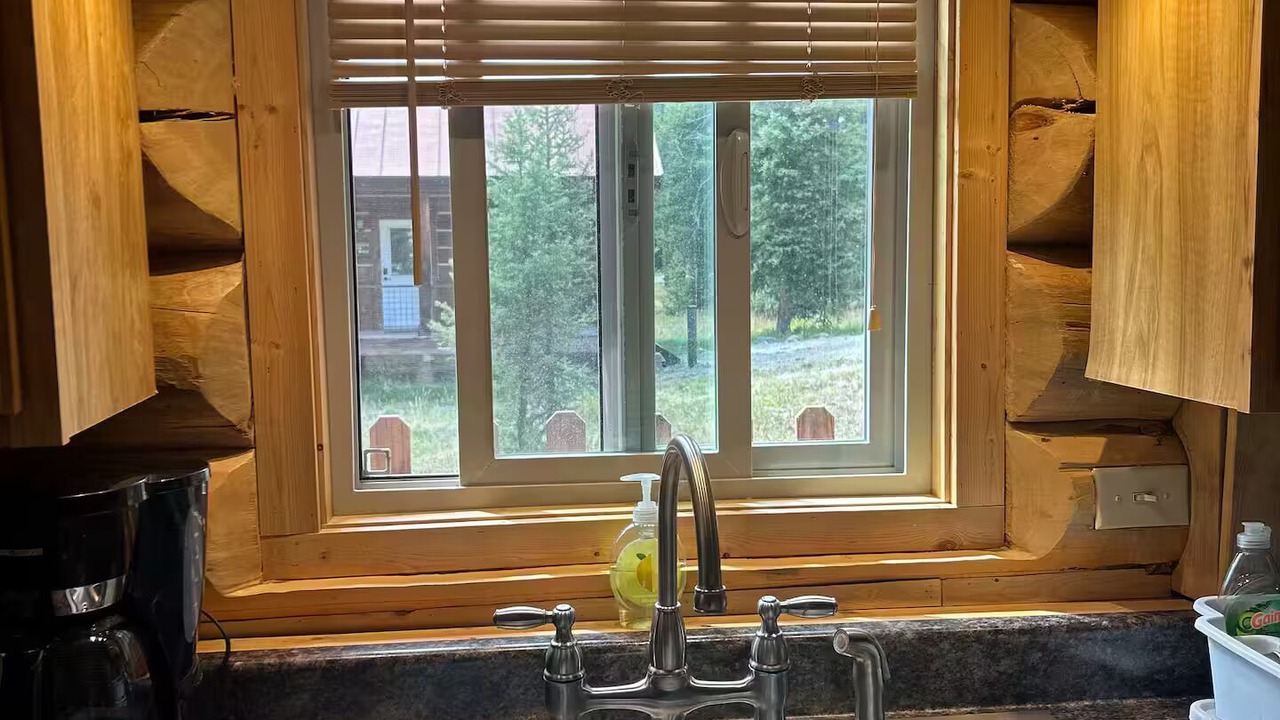 Photo of Kitchen in Cooke City-Silver Gate