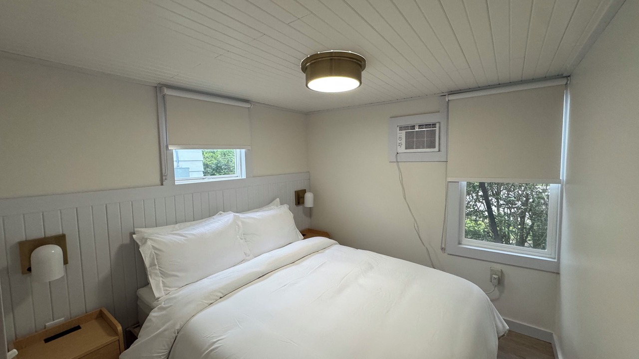 Photo of Bedroom in Geneva-on-the-Lake